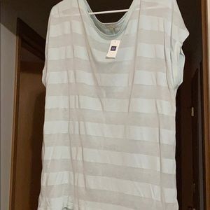 Brand new shirt hi low from gap